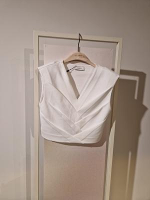 Aaiko Top LIORE CO 135