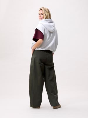Catwalk Junkie, hooded mouwloze sweater, lichtgrijs melange