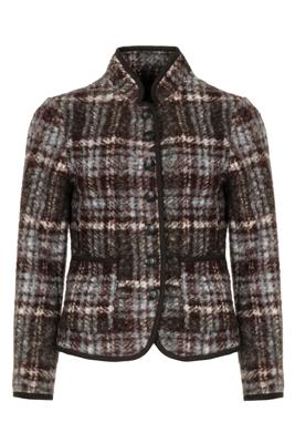 B- three Blazer 260157_Faye